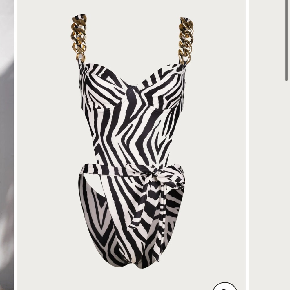Same Los Angeles Gold Chain One Piece